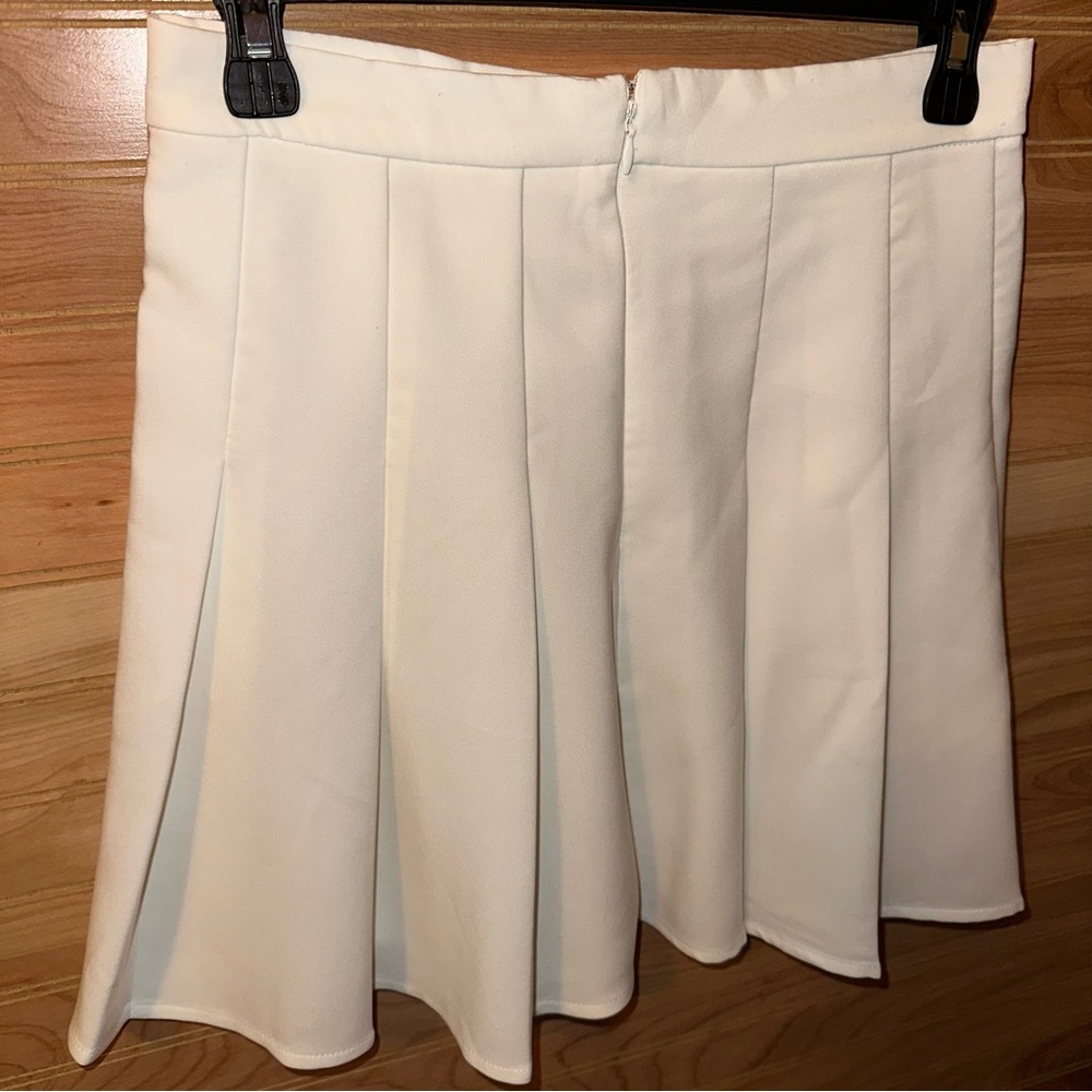 SHEIN White Golf Skirt | Size Small - Picture 4 of 11